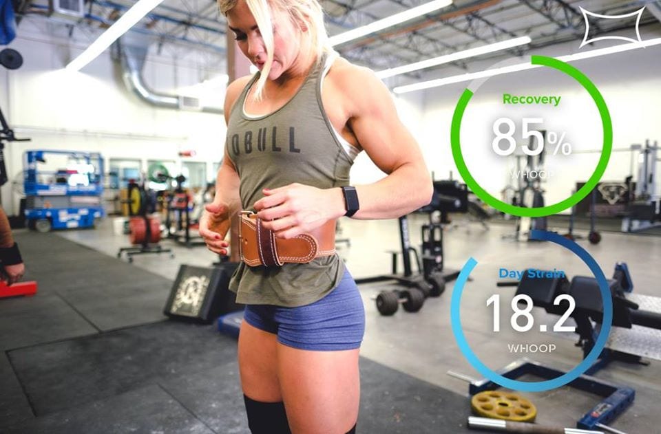 How does Whoop Fitness Tracker works